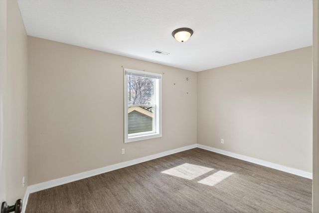 84 Curtice Street E, Saint Paul, MN 55107