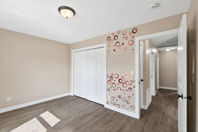 84 Curtice Street E, Saint Paul, MN 55107