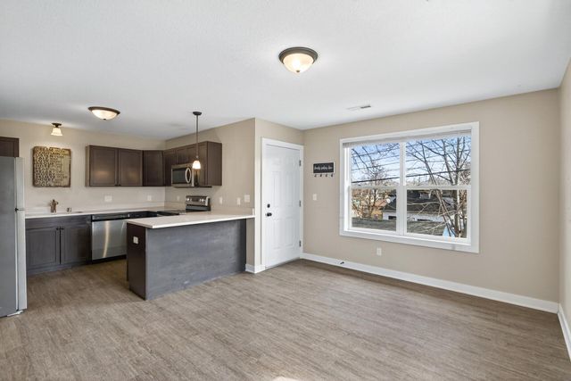 84 Curtice Street E, Saint Paul, MN 55107