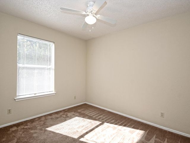 511 Cutty TRL A, Lakeway, TX 78734