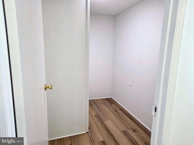 7 BARBARA LN, Barnegat, NJ 08005