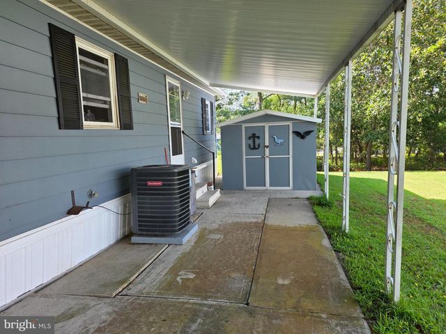 7 BARBARA LN, Barnegat, NJ 08005