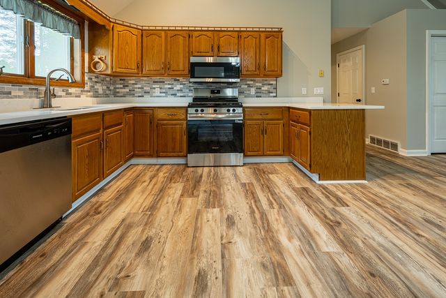 5222 EAST LAKE Road, Harborcreek, PA 16511