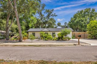2085 Pat Lane, Biloxi, MS 39531