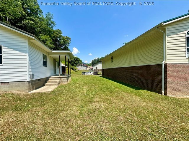 457 Harts Creek Road, Verdunville, WV 25649