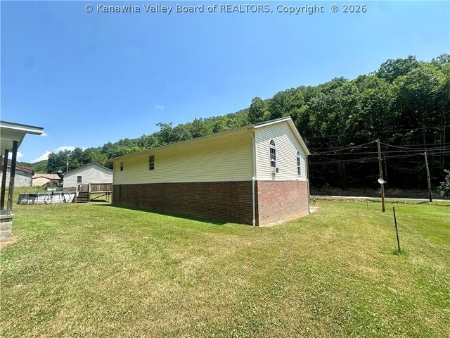 457 Harts Creek Road, Verdunville, WV 25649