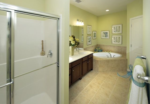 130 Trotter Rd 101, Weymouth, MA 02190
