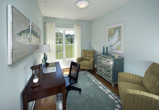 130 Trotter Rd 101, Weymouth, MA 02190