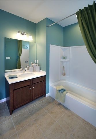 130 Trotter Rd 101, Weymouth, MA 02190
