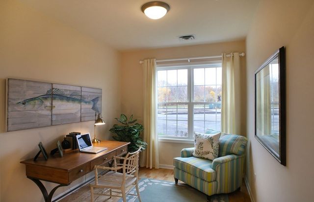 130 Trotter Rd 101, Weymouth, MA 02190