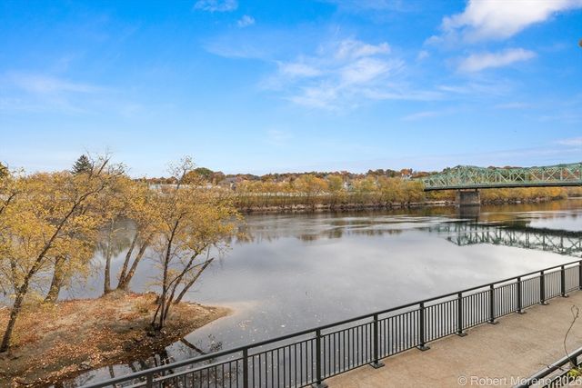 130 John St 107, Lowell, MA 01852