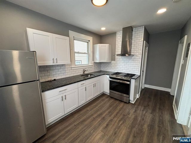 16 Harding Terrace 2, Kearny, NJ 07032