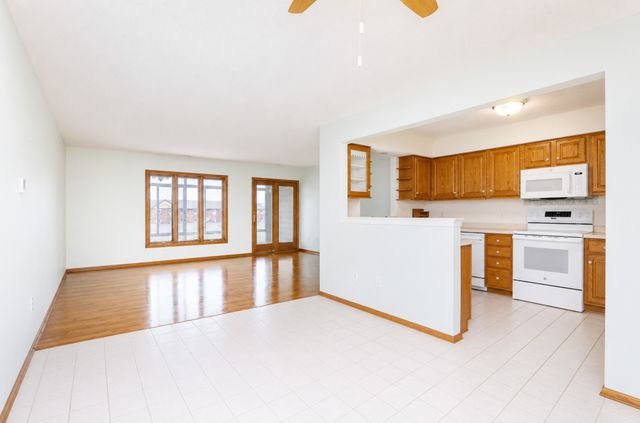 301 SE Delaware Avenue 302, Ankeny, IA 50021