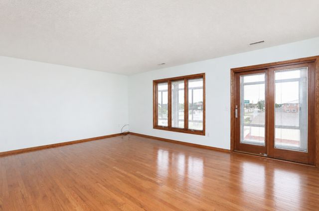 301 SE Delaware Avenue 302, Ankeny, IA 50021