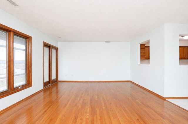 301 SE Delaware Avenue 302, Ankeny, IA 50021