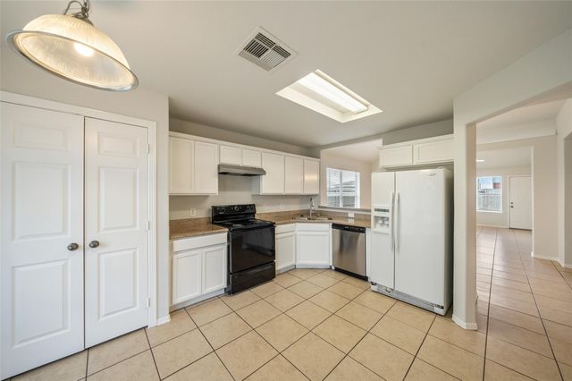 305 S Golden Oak Drive, Texas City, TX 77591