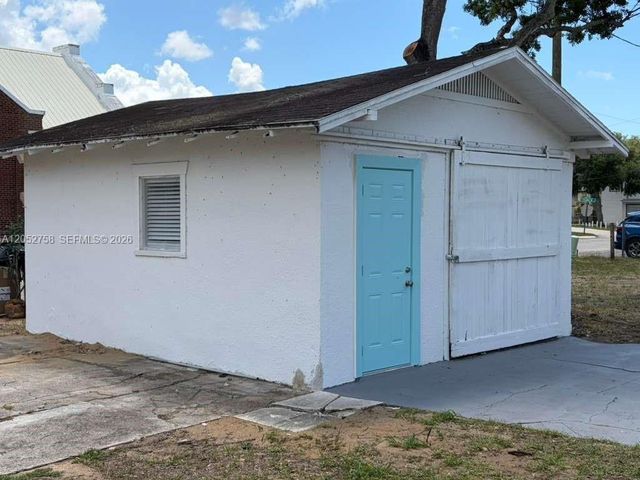 1870 Lakeview Rd, Sebring, FL 33870