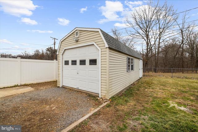 7831 OVERHILL RD, Glen Burnie, MD 21060