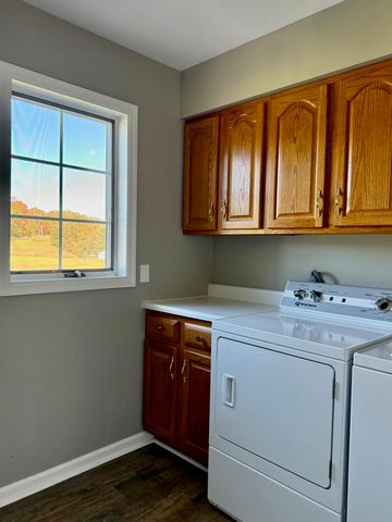 1235 Long Branch Road, Beattyville, KY 41311