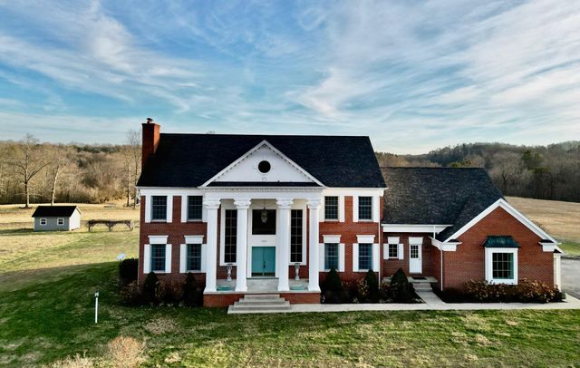 1235 Long Branch Road, Beattyville, KY 41311