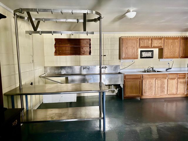 1235 Long Branch Road, Beattyville, KY 41311
