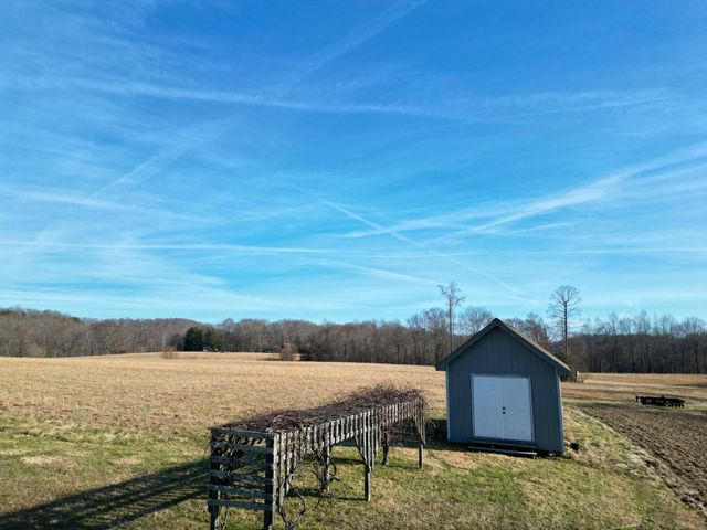1235 Long Branch Road, Beattyville, KY 41311