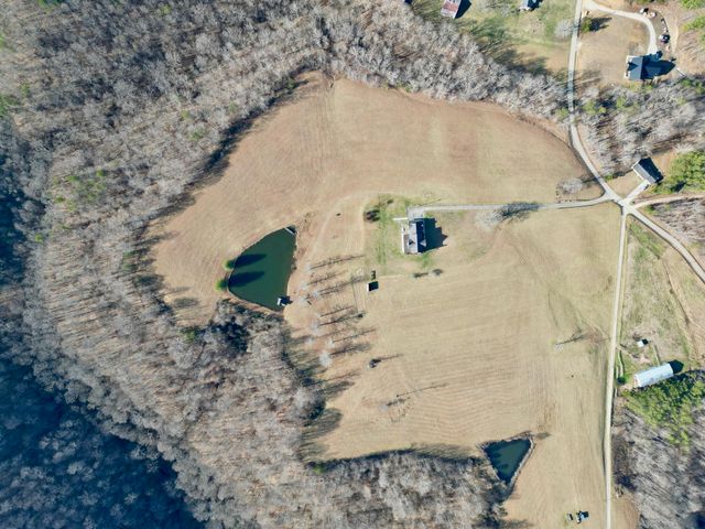 1235 Long Branch Road, Beattyville, KY 41311
