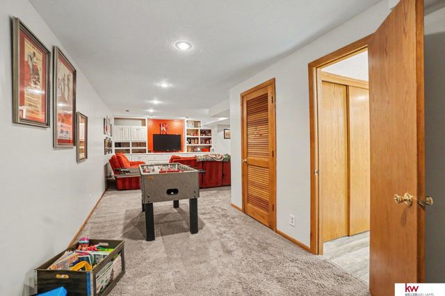10612 Monroe Street, Omaha, NE 68127