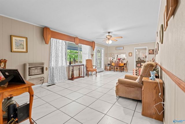 150 Berry Road, Somerville, AL 35670