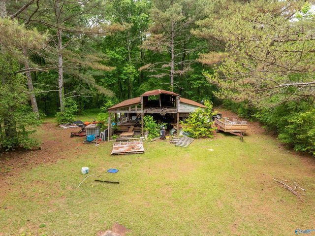 150 Berry Road, Somerville, AL 35670