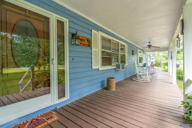 150 Berry Road, Somerville, AL 35670