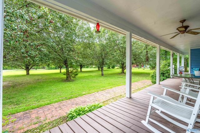 150 Berry Road, Somerville, AL 35670