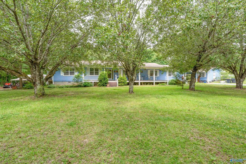 150 Berry Road, Somerville, AL 35670