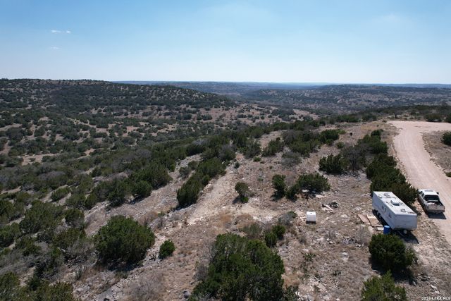 1213 Sd 42200, Rocksprings, TX 78880