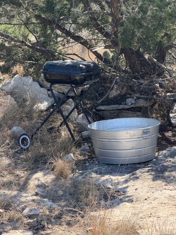 1213 Sd 42200, Rocksprings, TX 78880