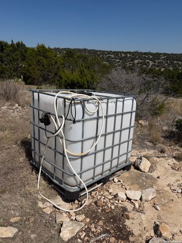 1213 Sd 42200, Rocksprings, TX 78880