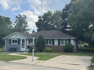 9004 N Rock River Drive, Edgerton, WI 53534