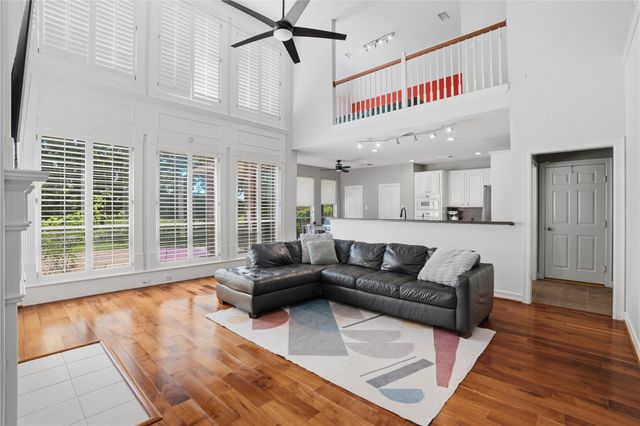 2803 Pinebend Drive, Pearland, TX 77584