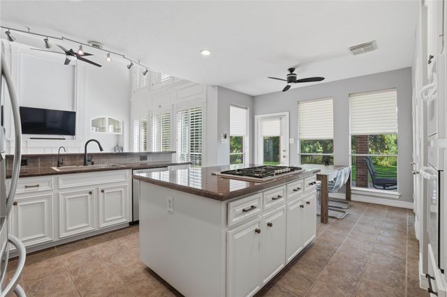 2803 Pinebend Drive, Pearland, TX 77584