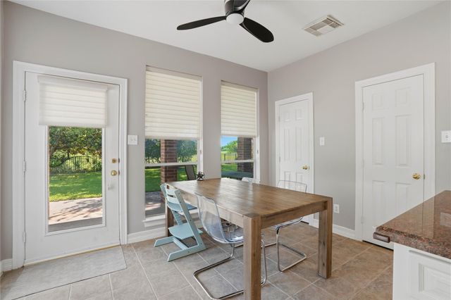 2803 Pinebend Drive, Pearland, TX 77584