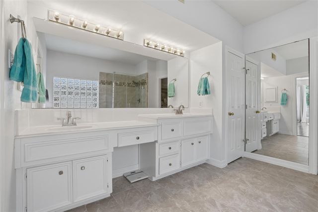 2803 Pinebend Drive, Pearland, TX 77584
