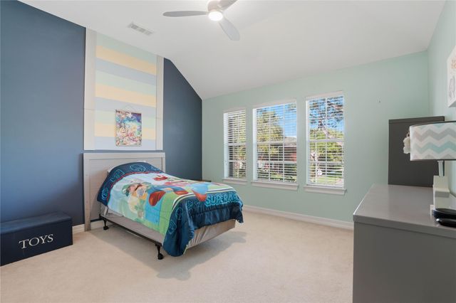 2803 Pinebend Drive, Pearland, TX 77584