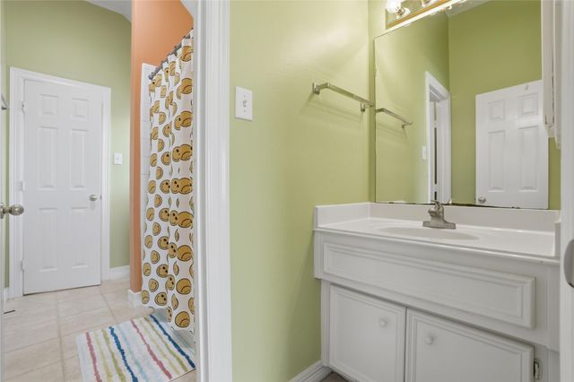 2803 Pinebend Drive, Pearland, TX 77584