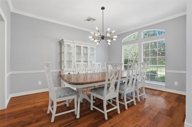 2803 Pinebend Drive, Pearland, TX 77584