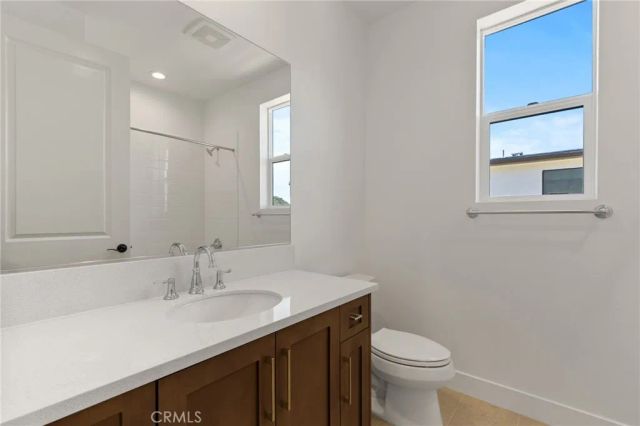 9530 N Andora Avenue, Chatsworth, CA 91311