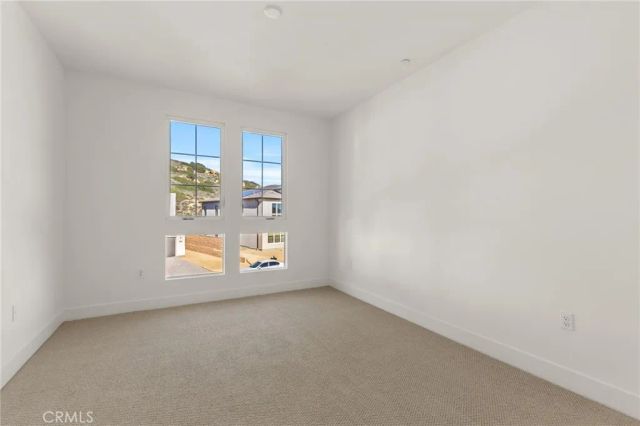 9530 N Andora Avenue, Chatsworth, CA 91311