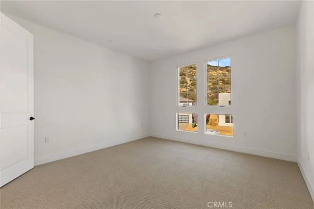 9530 N Andora Avenue, Chatsworth, CA 91311