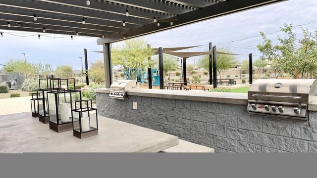 15988 W Desert Spoon Drive, Surprise, AZ 85387