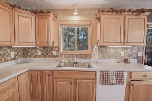 4650 Lakeview Drive, Cushing, MN 56443