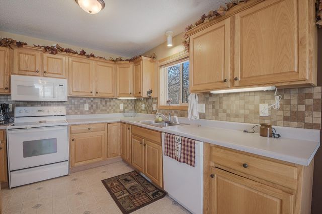 4650 Lakeview Drive, Cushing, MN 56443